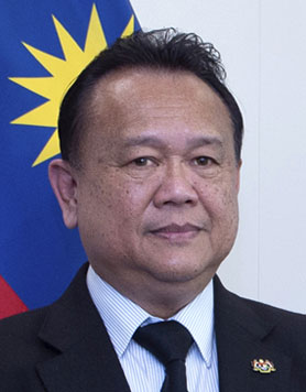 YB Dato' Sri Alexander Nanta Linggi